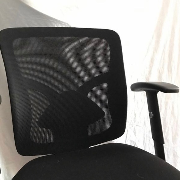 Gaming setup - Picture 3 of 8